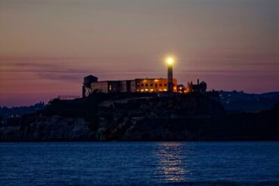 Alcatraz Night Tour with SF Bay Cruise - Pier 39 Bay Cruise: views, seating, and the big landmarks