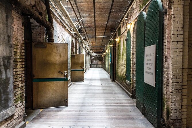 Alcatraz Prison Tour and Golden Gate Bridge Bike Rental - Tips that prevent the common timing snafu