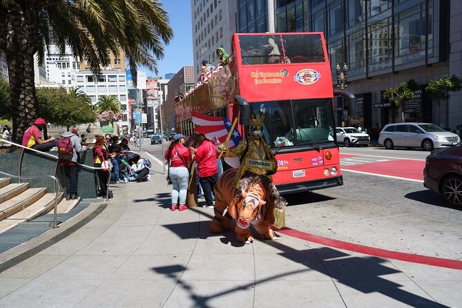City Sightseeing San Francisco Hop-On Hop-Off Bus Tour - Stop 1 in Union Square: Powell-Hyde for quick city orientation