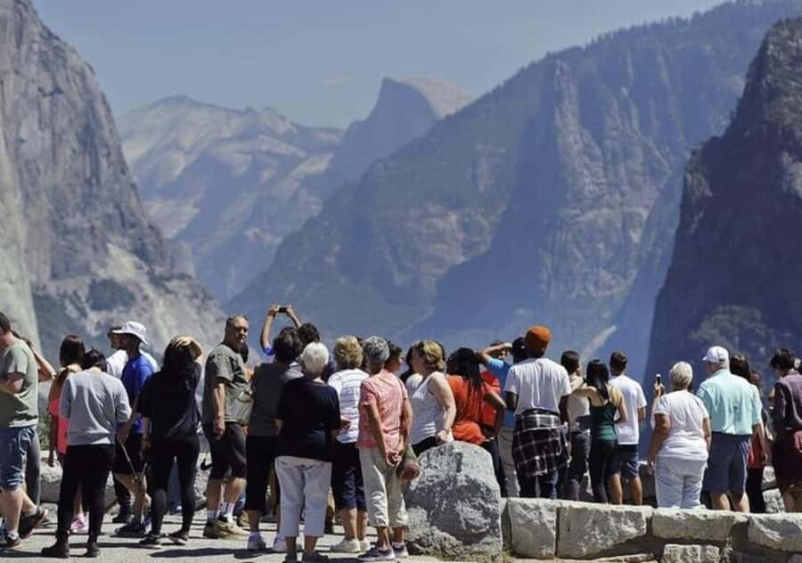 From San Jose:Enchanted Full Day Yosemite National Park Tour - First major views: entering Yosemite Valley with a guided eye