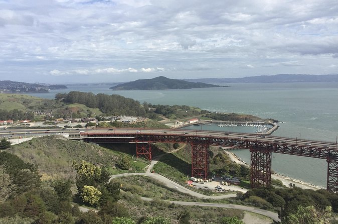 Golden Gate Bridge Bike Rental (Includes Free Helmet & Lock) - Stretching to Sausalito and Tiburon: The Most Popular Upgrade