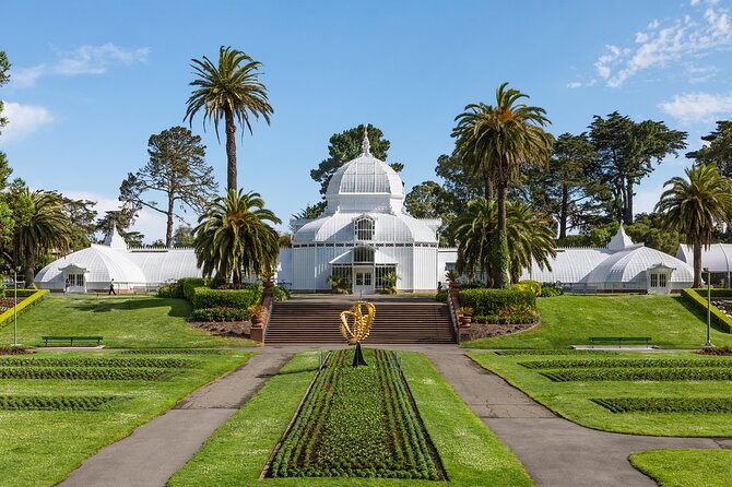 Golden Gate Park Bike Rental - Museums that anchor your ride: California Academy of Sciences and the De Young