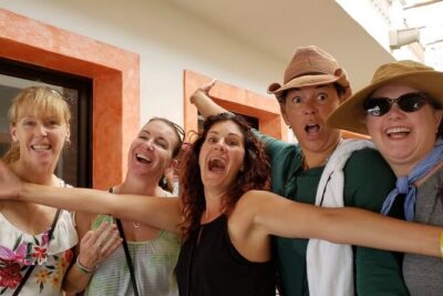 Half Moon Bay Hustle Scavenger Hunt - Meet at Cafe Society: the phone rules that make or break the game