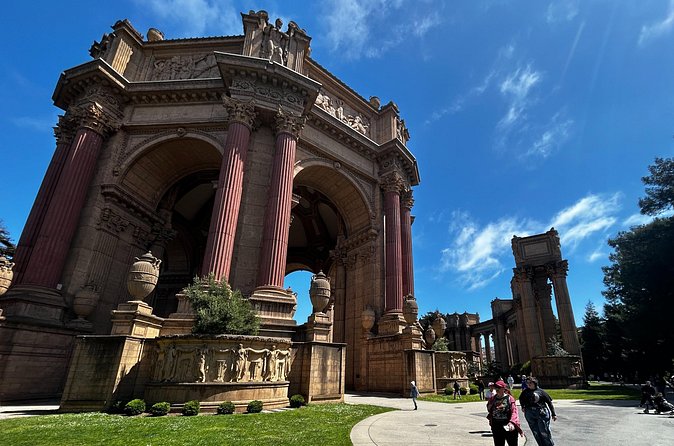 Iconic San Francisco Urban Hiking Tour - Palace of Fine Arts: a slow promenade with real photo time