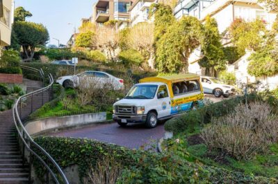 Lombard Leap: Lombard Street, Coit Tower and Chinatown Tour - Starting in Little Italy, then crossing into Chinatown