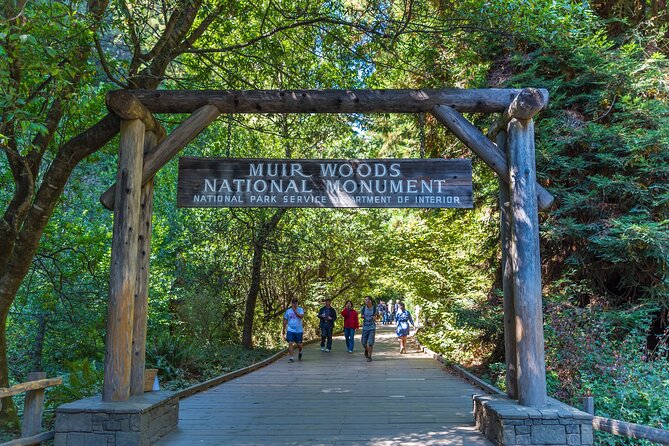 Official Alcatraz Tour with SF City, Muir Woods & Sausalito - Pacific Heights: where the views and movie-house trivia meet