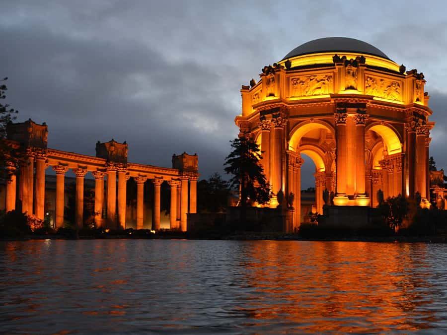 San Francisco: 2-Hour Private Tuk Tuk Night Tour - The Palace of Fine Arts and Marina District Charm