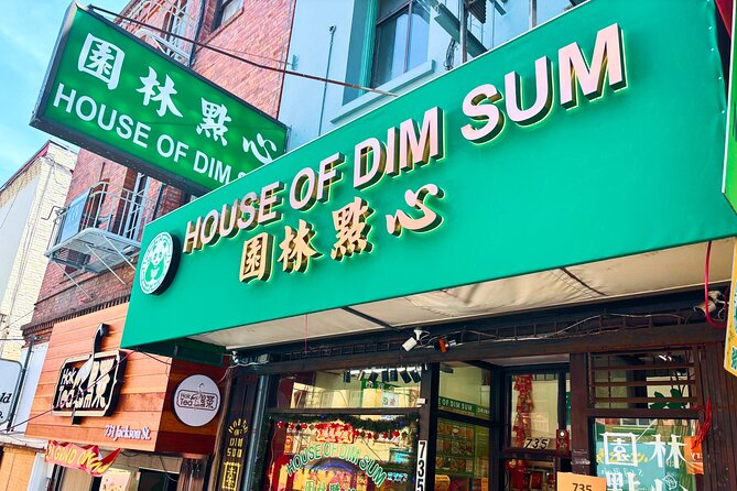 San Francisco Chinatown Food and Culture Tour - Start at Woh Hei Yuen Park: the calm opener before the crowds