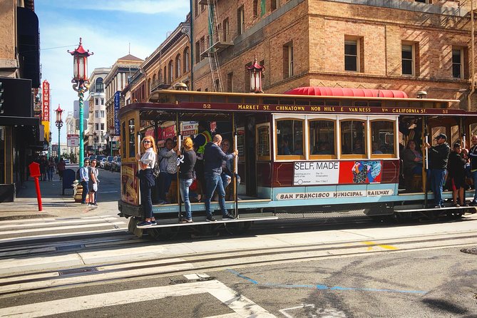 San Francisco Chinatown, Russian Hill, And North Beach Tour - Stop 3: Cable Car Museum and Powerhouse (a real SF bonus)