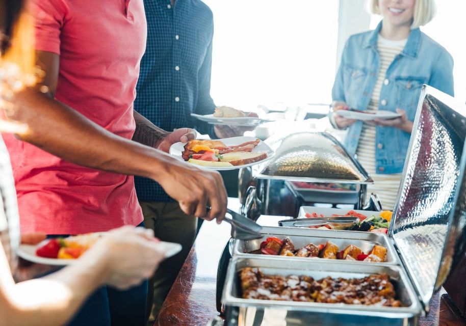 San Francisco: Christmas Day Buffet Brunch or Dinner Cruise - The Holiday Meal: Buffet-Style Dining With a Chef’s Touch