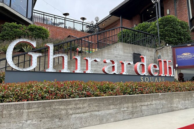 San Francisco Fisherman's Wharf Scavenger Hunt Adventure - Stop 1: Ghirardelli Square puzzles with real-world distractions