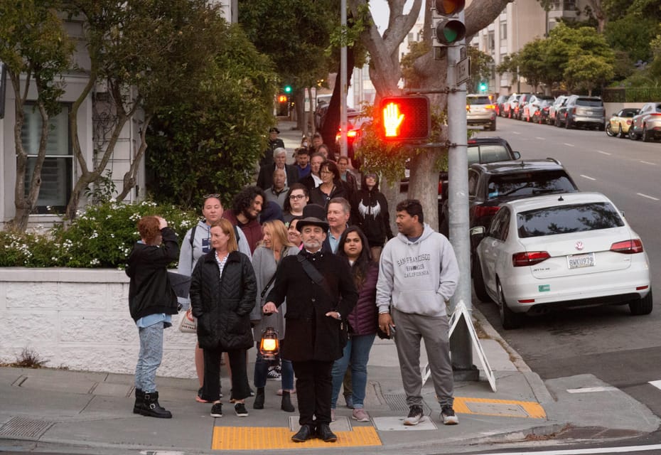 San Francisco Ghost Hunt: Haunted History Walking Tour - The Finish: Close-Up Magic That Changes the Mood