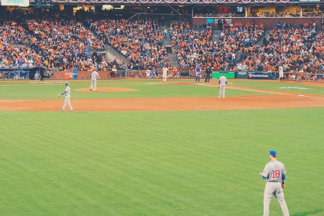 San Francisco Giants Baseball Game at Oracle Park - Oracle Park on the Bay: Why the setting matters