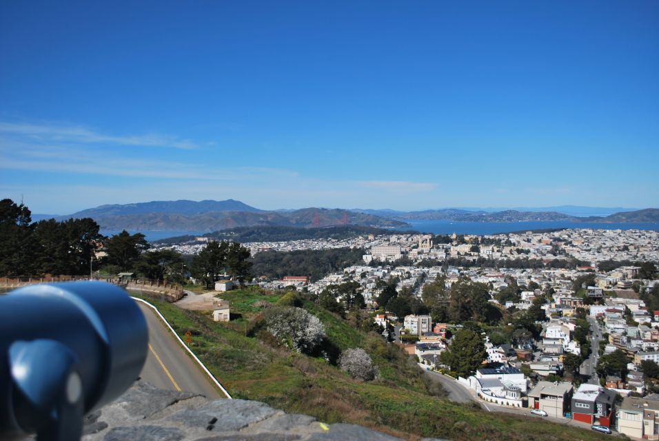 San Francisco Grand City Tour + Muir Woods and Sausalito - From Chinatown to Nob Hill: learning what shaped the city