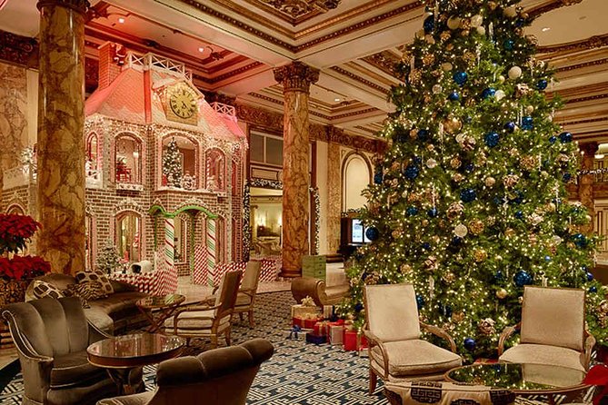 San Francisco Holiday Season Private Tour - Lucky Tuk Tuk - North Beach through Washington Square Park: classic SF energy