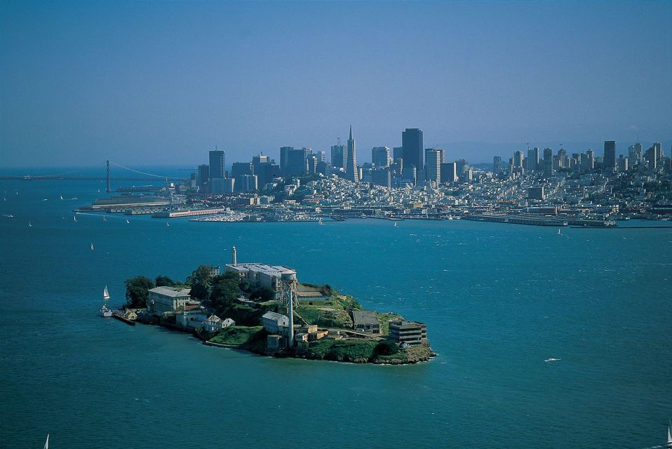 San Francisco: Hop-On Hop-Off Deluxe Bus Tour with 20 Stops - Golden Gate Park and the West Side: Stops 14–17