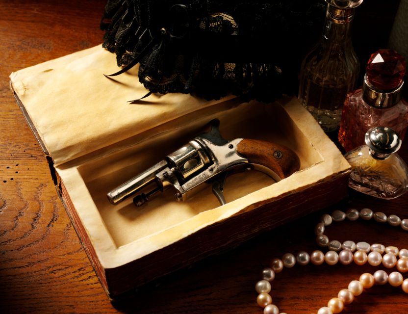 San Francisco: Vintage Murder Mystery Guided Walking Tour - Poisoned Chocolate, a Headless Ghost, and the “Heart Throb” Killer Tales