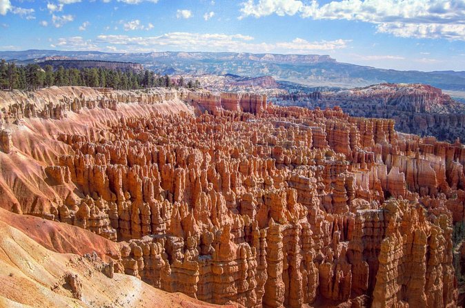 Zion, Bryce, Antelope, Grand Canyon, Las Vegas 6-Day Tour from SF - Day 4: Monument Valley, Horseshoe Bend, and optional Antelope Canyon walking